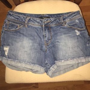Forever 21 denim blue jean shorts